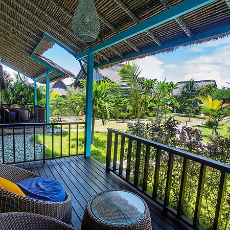Water Blow Huts Lembongan Esterno foto