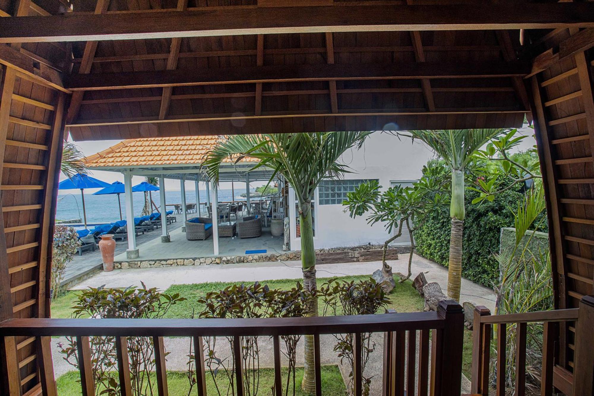 Water Blow Huts Lembongan Esterno foto